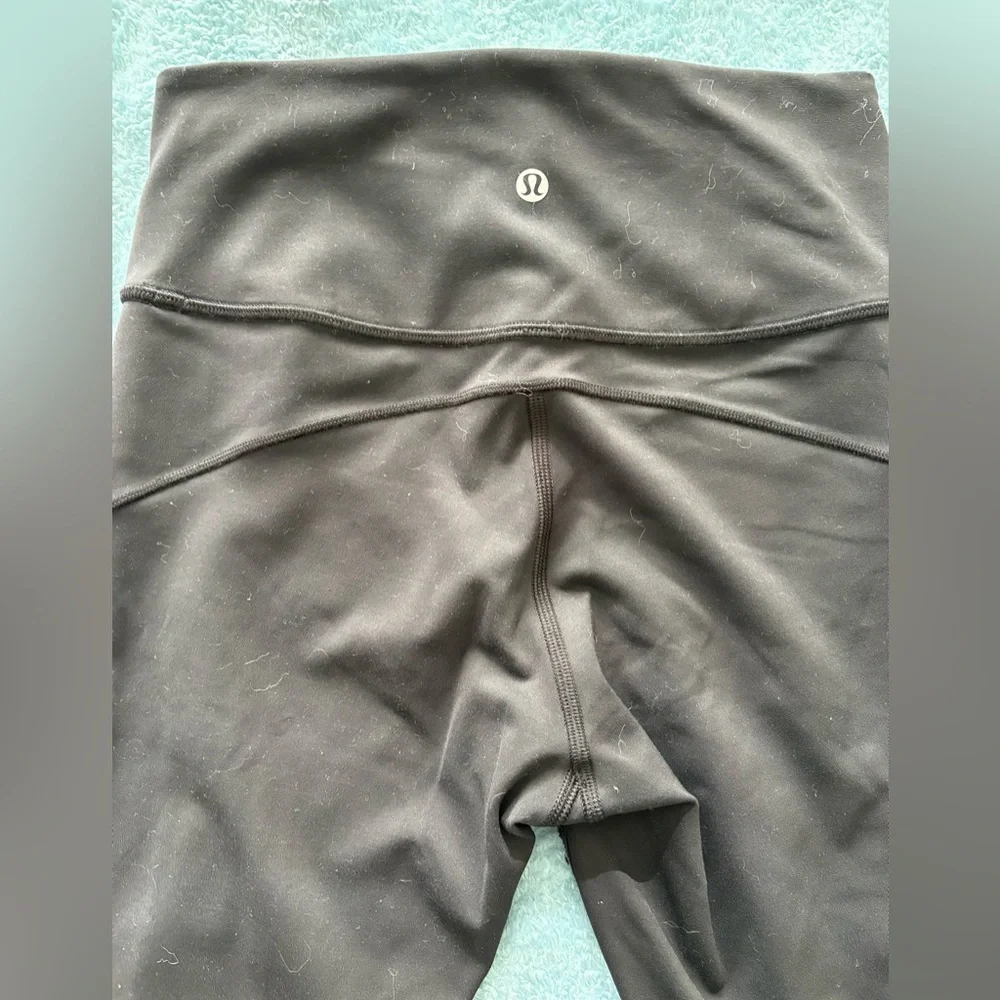 Lululemon Black High-Waisted Leggings Size 6